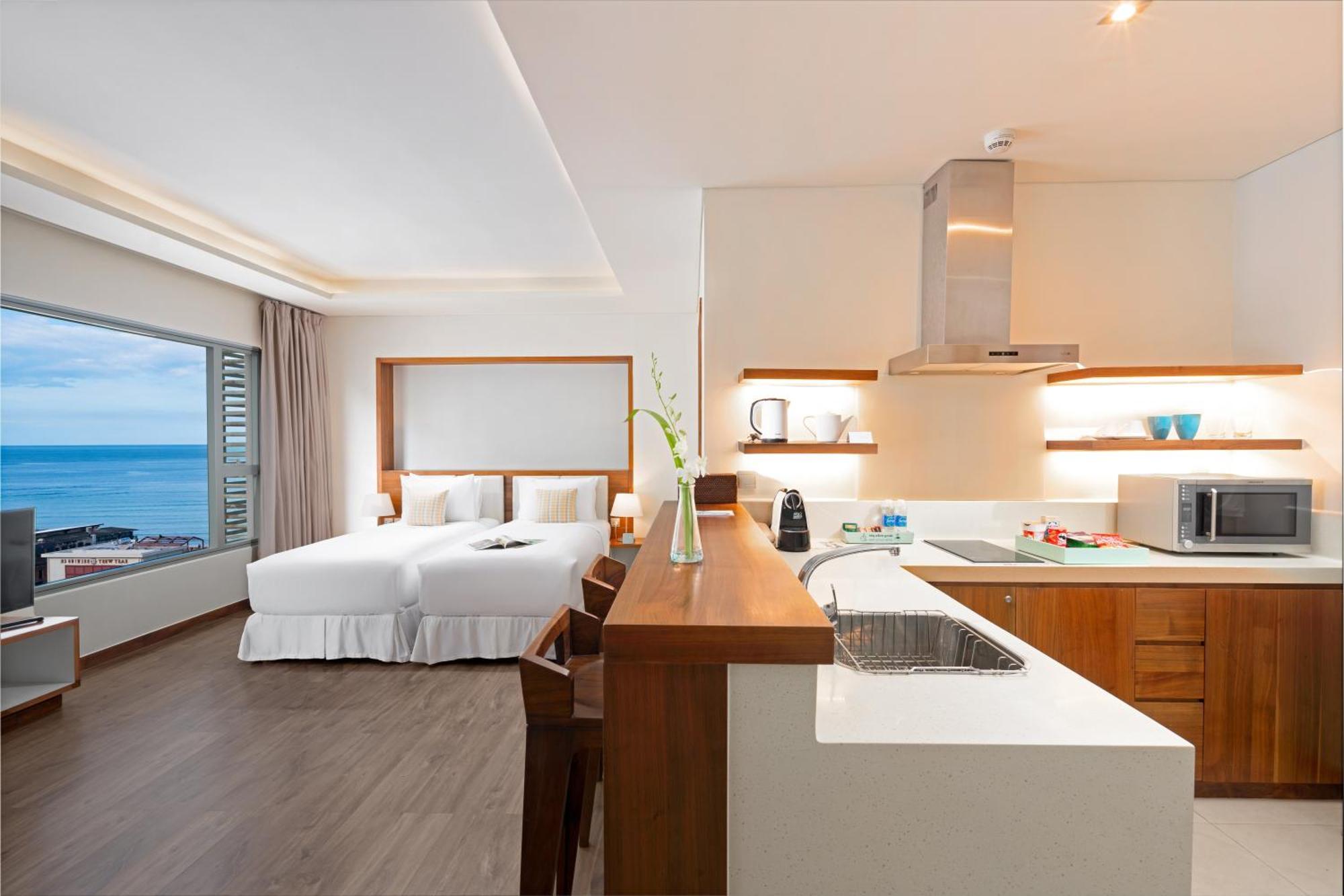 A La Carte Da Nang Beach Экстерьер фото
