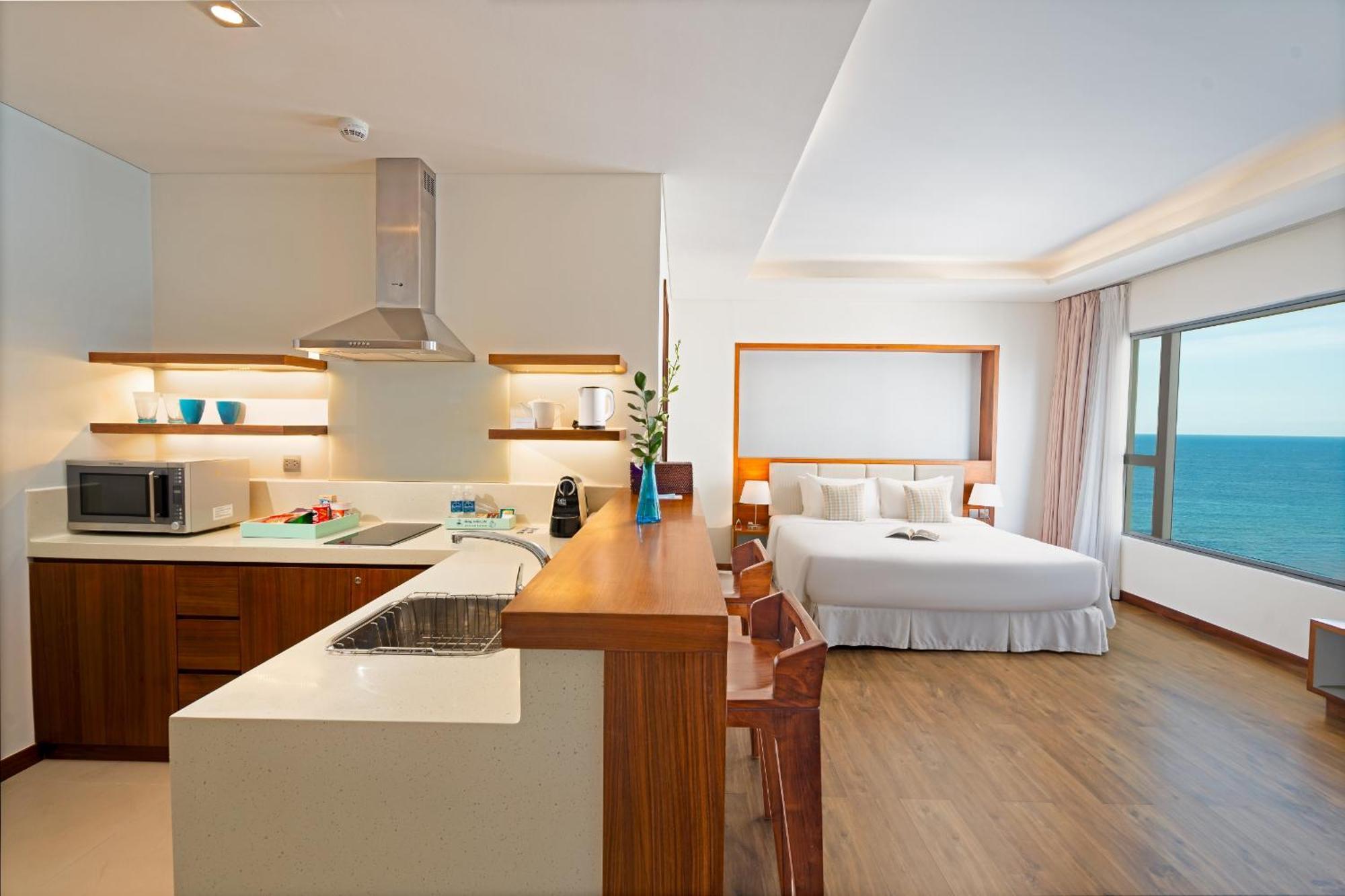 A La Carte Da Nang Beach Экстерьер фото